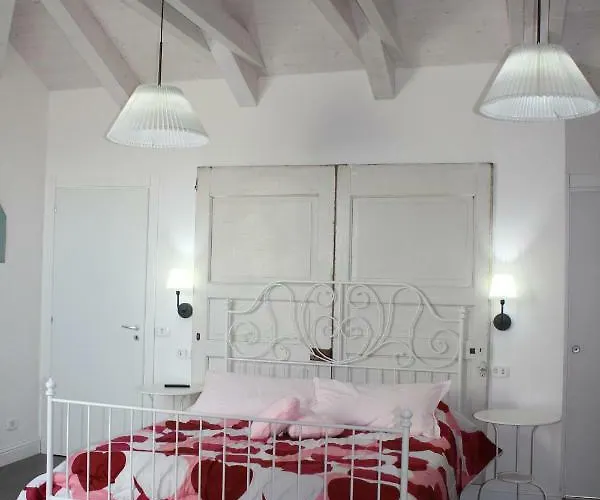 Angels\'Home Raffaello
